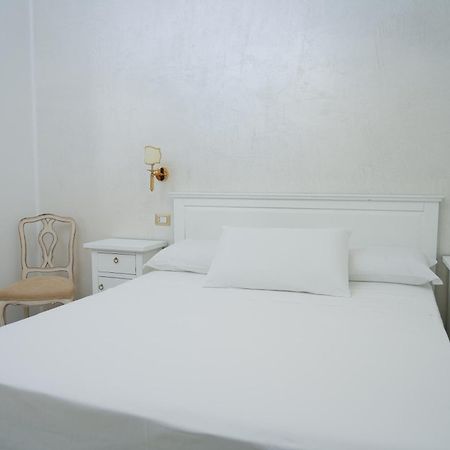 Hotel La Casa In Centro Salerno Exteriér fotografie